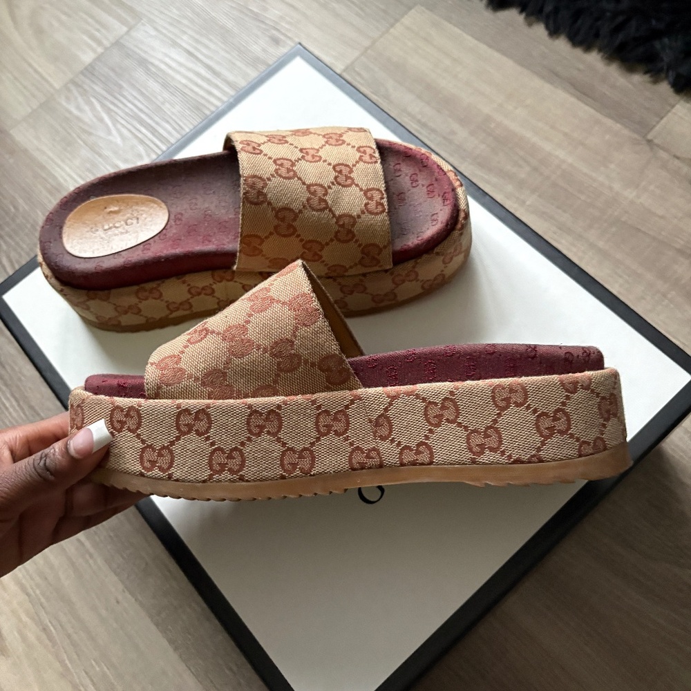 Gucci GG Supreme Platform Monogram Slide Sandals